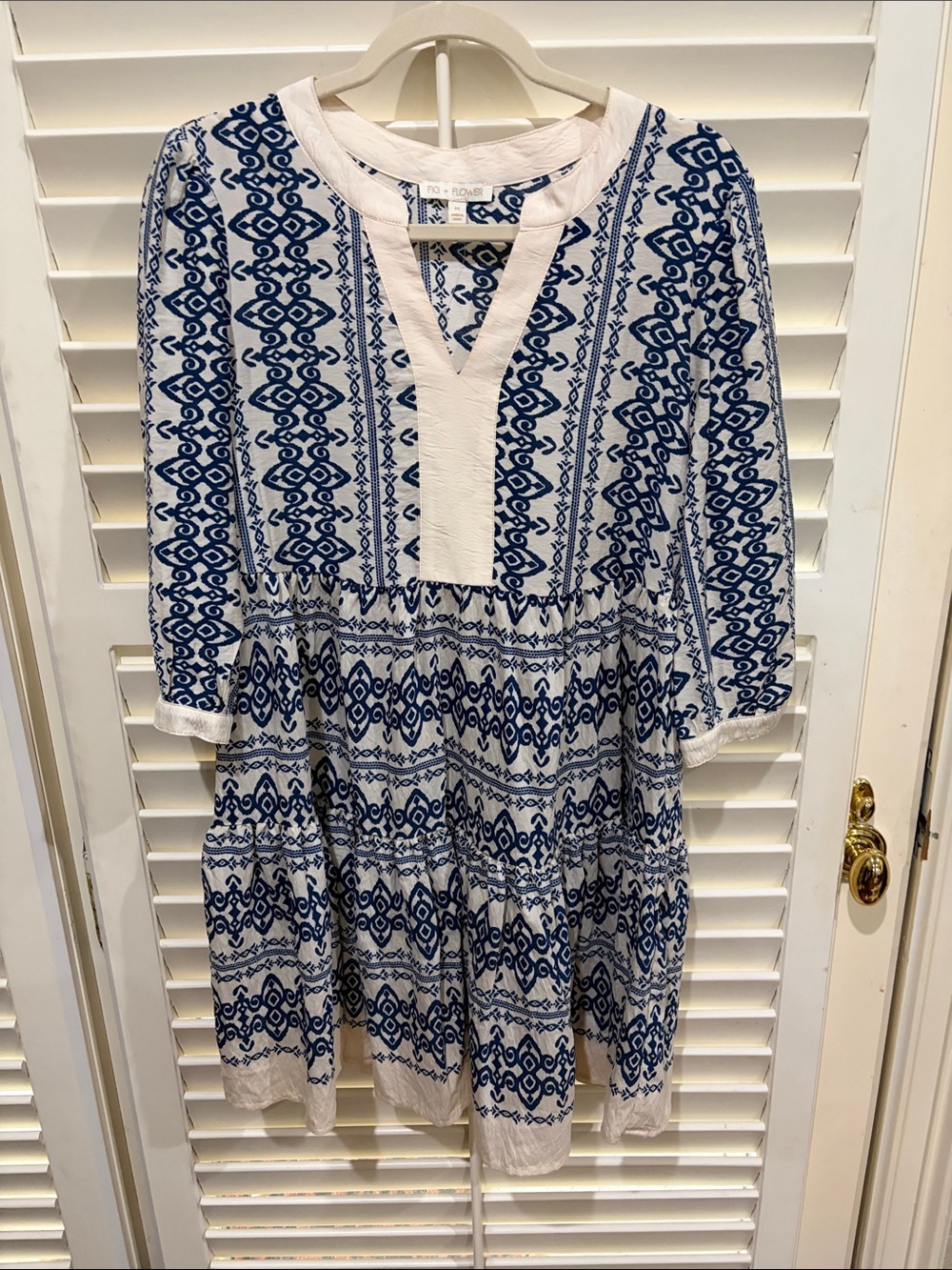 Kids Blue and White Patterned Dress. Size M.  NWOT